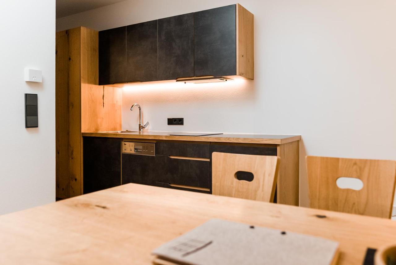 JOAS natur.hotel.b&b San Candido Bagian luar foto