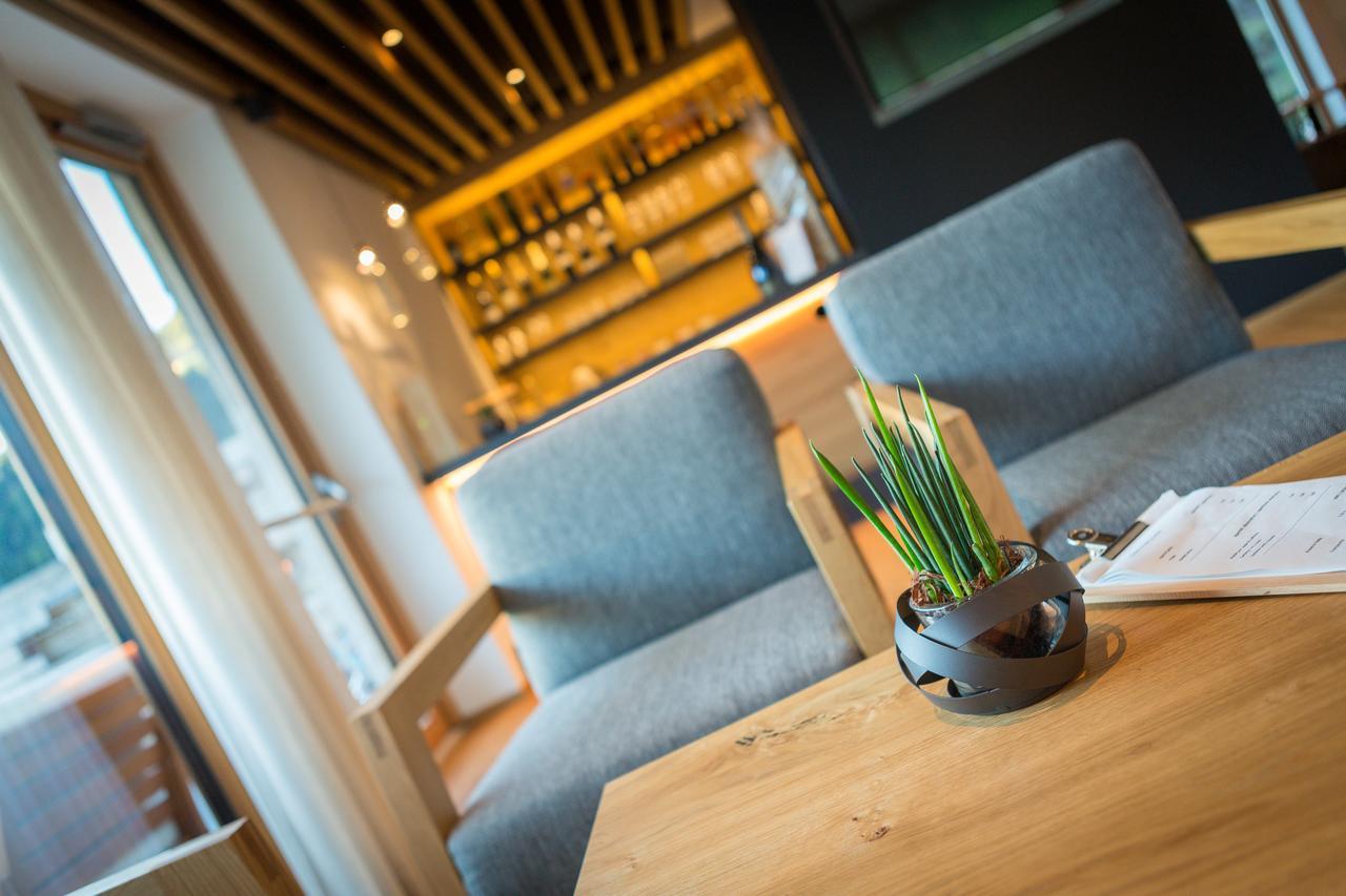 JOAS natur.hotel.b&b San Candido Bagian luar foto